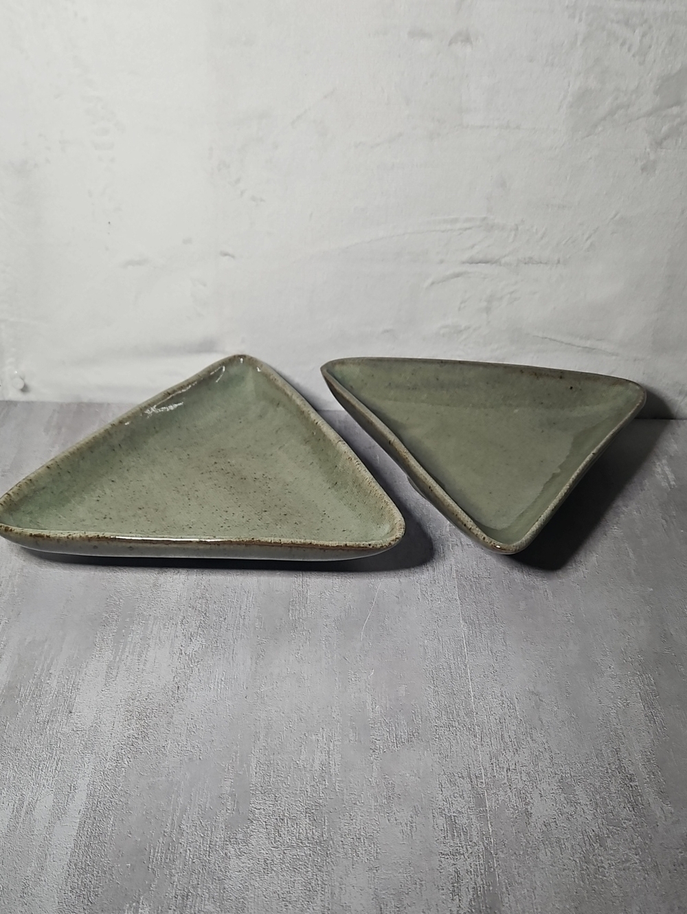 Williams-Sonoma Triangle Snack Dishes, set of 2.